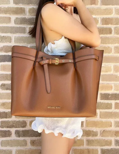 Miniatura 6 de Michael Kors Emilia Bolso de hombro grande con triple compartimento de cuero