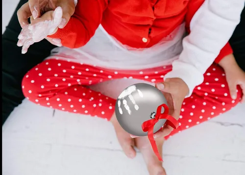 Miniatura 3 de Adorno de Bola de Huella de Mano de Bebé de Navidad, Incluye Pintura para Impresión de Bebé, Regalo de Recuerdo Navideño de Recién Nacido, Bola