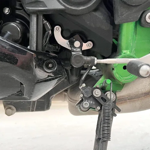 Miniatura 6 de Placa de soporte de cambio de aluminio para estabilizador de cambios (para vehículos Kawasaki) Z900,Z900RS (todos los modelos) (2018 en adelante)
