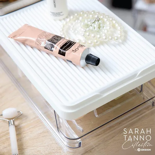 Miniatura 7 de iDesign The Sarah Tanno Collection Tapete de silicona resistente al calor para organizadores de cajones cosméticos, color blanco