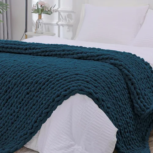 Miniatura 51 de Bigacogo Manta de punto grueso para sofá, 51 x 63 pulgadas, 100% tejida a mano con hilo de felpilla grueso jumbo, acogedoras y suaves mantas grandes