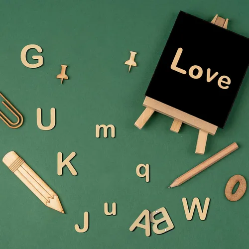 Miniatura 3 de Xuhal Kit de 52 letras magnéticas de madera para niños pequeños de 1 a 3 letras pequeñas del alfabeto magnético en mayúsculas y minúsculas, regalo