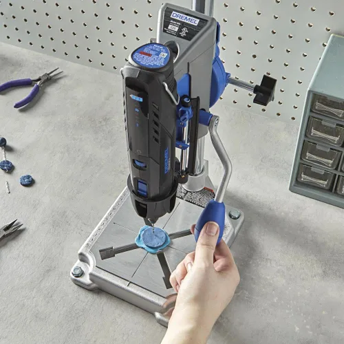 Miniatura 6 de Dremel Prensa de taladro, soporte de estación de trabajo para herramientas rotativas con llave – Mini prensa portátil y soporte para herramientas