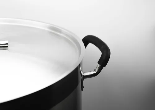 Miniatura 4 de Northern Brewer - Hervidor de cerveza de acero inoxidable MegaPot con marcas de volumen (30 galones con válvula)