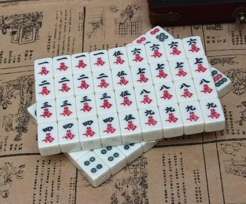 Miniatura 3 de Mini juego de viaje chino Mahjong Mahjong juego de viaje chino Mahjong juego de 144 azulejos Mahjong juegos con 2 dados de transporte estuche