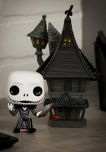 Miniatura 2 de Funko 42599 POP. Vinilo Town: Nightmare Before Christmas Jack's House W Figura coleccionable, multicolor, talla única de EE. UU