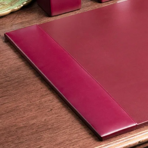 Miniatura 5 de DACASSO Almohadilla de escritorio de cuero sintético con rieles laterales - Secante de escritorio de cuero de lujo para escribir - Protector Borgoña