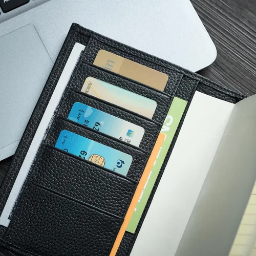 Miniatura 4 de Funda de cuero A6 para planificador Hobonichi, Stalogy, Midori Hibino, Leuchtturm1917 y más - con trabilla para bolígrafos, ranuras para tarjetas