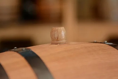 Miniatura 3 de Personalizado – Barril de envejecimiento de bourbon de roble blanco americano – roble envejecido (1 litro, aros negros)
