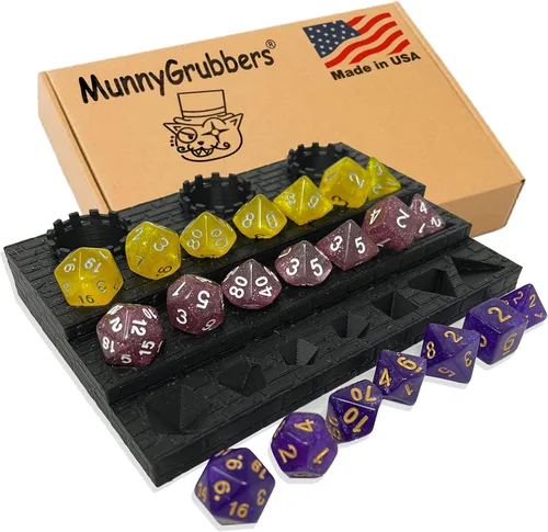 MunnyGrubbers - Estante de exhibición de dados - Dice_Jail - (3 x Juego aleatorio de 7 piezas D20 incluidas) - Exhibe hasta 3 juegos - RPG de mesa -
