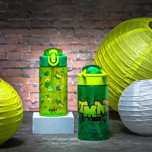 Miniatura 3 de Zak Designs Teenage Mutant Ninja Turtles - Botella de agua para niños para la escuela o viajes, paquete de 2 botellas de agua de plástico duradero