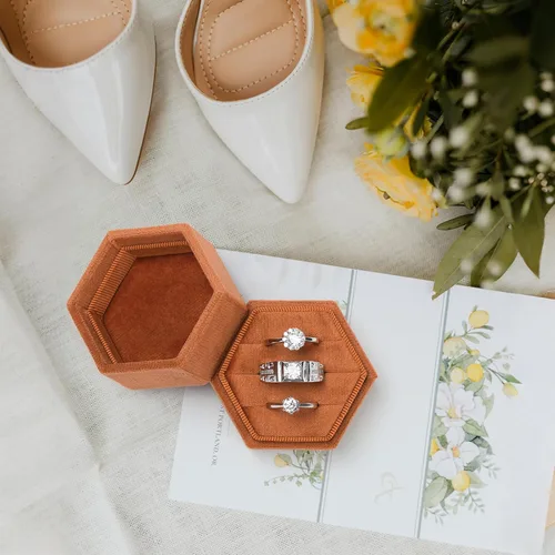 Miniatura 52 de WantGor Caja de joyería de terciopelo para anillos, caja de regalo con 3 ranuras, caja de regalo para anillos hexagonales vintage, para ceremonia