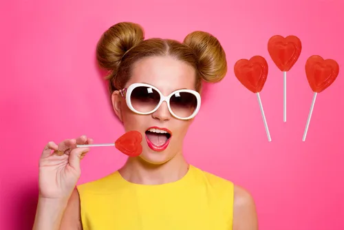 Miniatura 6 de Paletas rojas para el día de San Valentín, con doble forma de corazón, sabor a cereza, Kosher Parve, envueltas individualmente, (media libra)