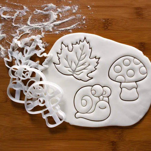 Miniatura 2 de Juego de 3 cortadores de galletas con temática caprichosa (diseños: seta, caracol, y hoja de arce), 3 piezas - Bakerlogy