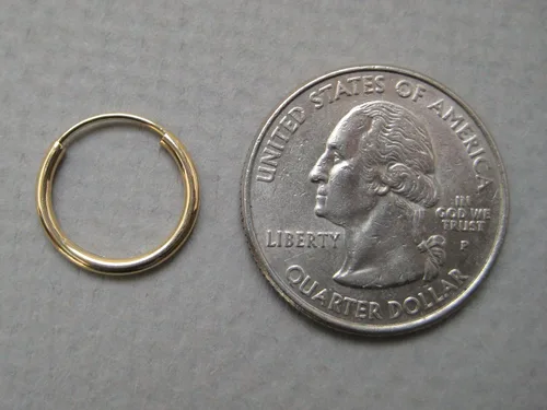 Miniatura 5 de Aretes de aro de oro amarillo de 14 quilates (tubo de 1.5 mm)