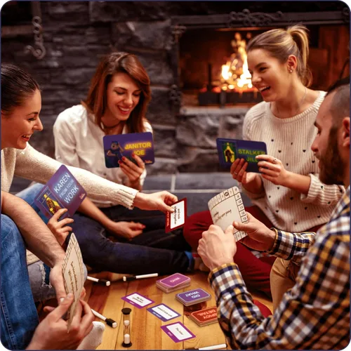 Miniatura 5 de Freaky Rumors® Against Reality — Divertido juego de cartas para fiestas para reuniones sociales (3-6 jugadores) Divertido rompehielos para noches