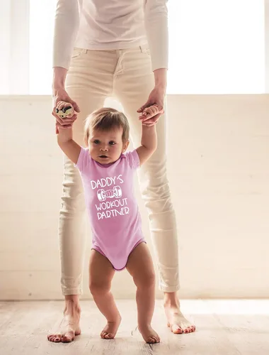 Miniatura 7 de CBTwear Body para bebé de entrenamiento para papá, adorable mameluco para niño, divertido y lindo traje para bebé