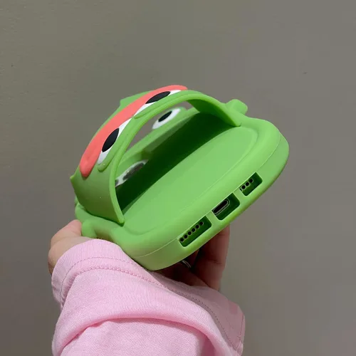 Miniatura 6 de Yatchen Fundas Kawaii para iPhone 13, bonitas fundas de teléfono con diseño de dibujos animados verdes con boca de salchicha, rana, chanclas, funda