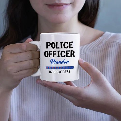 Miniatura 5 de Taza de café personalizada con nombre de oficial de policía en progreso, con nombre de oficial de policía estudiantil, taza de cerámica blanca