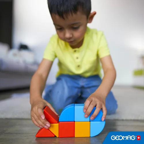 Miniatura 5 de Geomag Magicube Bloques magnéticos para niños de 1 a 5 años Juegos de juguetes de construcción STEM hechos en Suiza Múltiples (MAGICUBE_9PCS)
