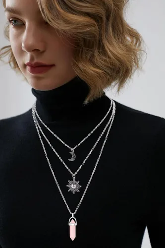 Miniatura 9 de Collar gótico de sol y luna para mujer, collares con colgante de cristal, accesorios Y2K, collar de luna creciente en capas para mujer, collar