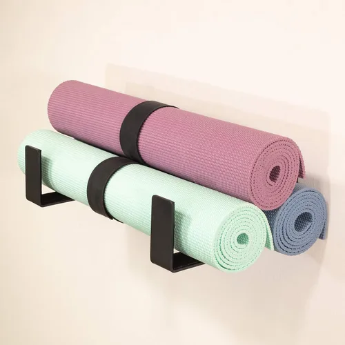 StoreYourBoard Estante de almacenamiento para esterilla de yoga, XL, ganchos de pared de rodillo de espuma, 3 tapetes de ejercicio, organizador de