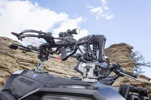 Miniatura 5 de Rhino Grip® Pro - Polaris Sportsman y RZR, par - Transportadores resistentes para palas, pistolas, arcos, barrenas, etc. - Polaris Lock & Ride