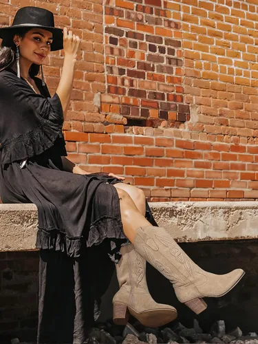 Miniatura 2 de SHIBEVER Botas vaqueras para mujer Medio Botas vaqueras negras de pantorrilla ancha con bordado occidental de tacón alto con punta redonda