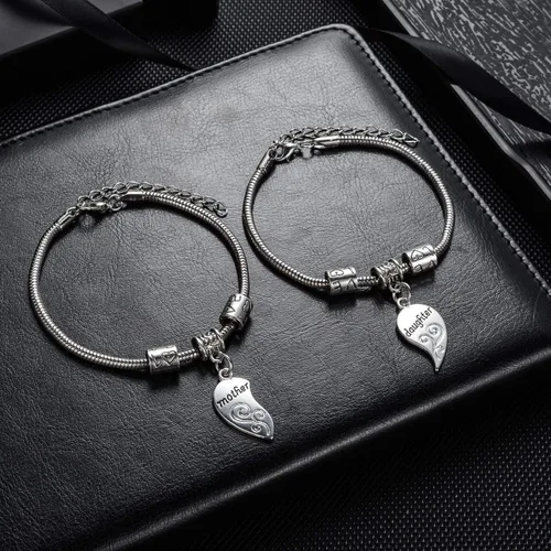 Miniatura 2 de Juego de pulseras dije de corazón para madre e hija, dos piezas