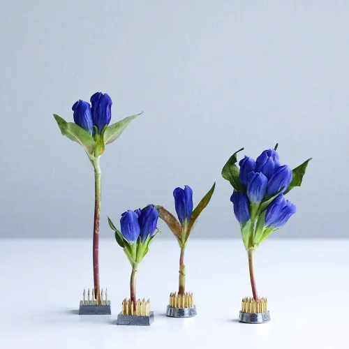 Miniatura 8 de Wazakura 4 mini soportes de flores japonesas Ikebana Kenzan, fabricado en Japón, rana de alfiler floral, cuadrado redondo, 1 pulgada (0.945 in)