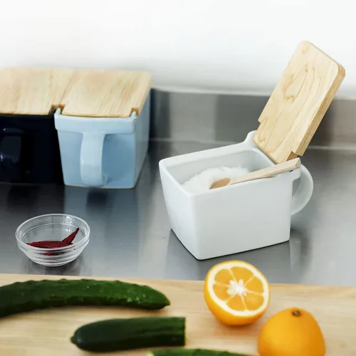Miniatura 4 de Zero Japan Bee House - Caja de sal premium con tapa de Hinoki - Recipiente para sal marina y especias - Elegante contenedor para encimera de cocina