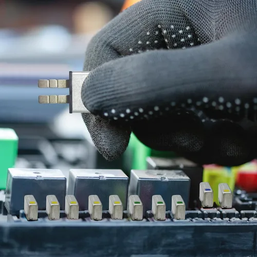 Miniatura 6 de GLOSO Disyuntor automotriz E311 UCB, tipo 1, cierre a presión de 3 secciones ATC Balde Terminal (30A, 1 paquete)
