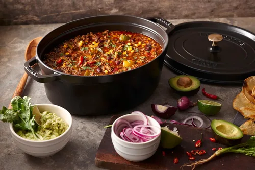 Miniatura 6 de Staub Horno holandés ovalado de 8.5 cuartos de galón, color negro mate 01) Negro