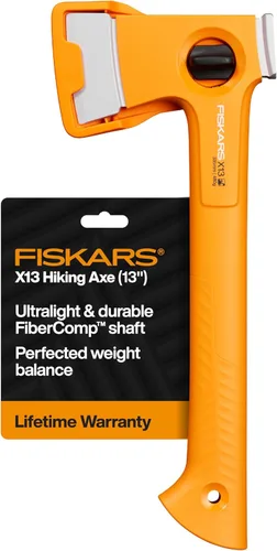 Fiskars Hacha de senderismo ultraligera X13 de 13 pulgadas, hoja de acero forjado ultraafilada para cortar y acampar eficientes, 15% más ligera de
