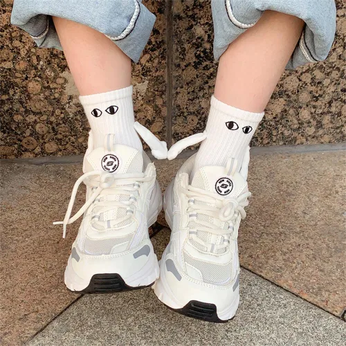 Miniatura 4 de 2 pares de divertidos calcetines magnéticos para parejas, calcetines de mano a mano, calcetines magnéticos de ojos grandes para amantes, amigos