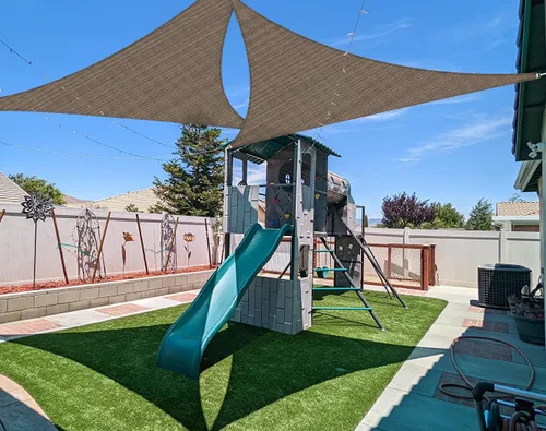 Miniatura 9 de Coarbor Toldo tipo vela de 2 x 2 x 2 pies, para exteriores, resistente, triangular, tela para patio, jardín, terraza, pérgola (beige)