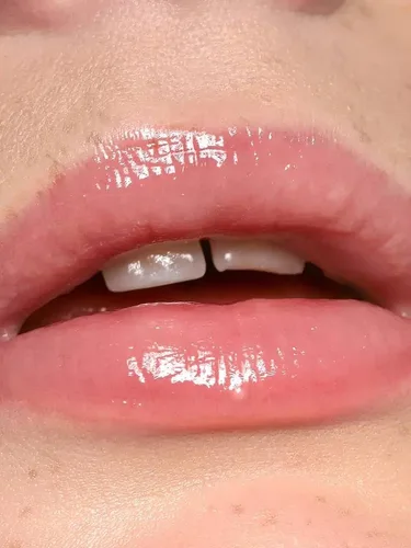 Miniatura 2 de REFY Brillo de labios - Blush (rosa claro, neutro) + mascarilla hidratante coreana prémium