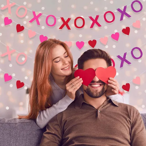 Miniatura 3 de 4 carteles de fieltro para decoración de San Valentín, guirnalda de bolas de fieltro rosa, decoración de San Valentín para aniversario, boda, día