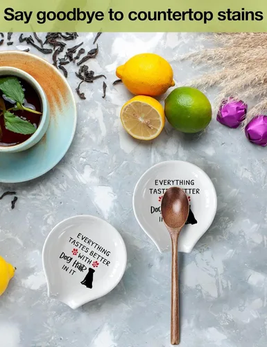 Miniatura 2 de WHING - Divertido soporte de cuchara de té de cerámica blanca para café, todo sabe mejor con pelo de perro, decoración de estación de café