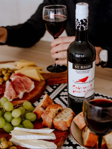 Miniatura 4 de St Regis Cabernet Sauvignon (vino sin alcohol)
