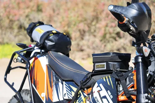 Miniatura 7 de Nelson Rigg Hurricane Dual Sport/Enduro - Bolsa de tanque impermeable, color negro y gris