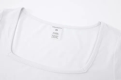 Miniatura 3 de OThread & Co. Camiseta de manga corta para mujer, cómoda, cuello cuadrado, capa elástica básica