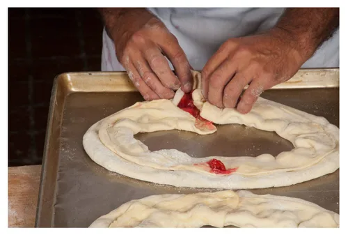 Miniatura 3 de Par de Kringle Danés - Queso Cereza y Nuez