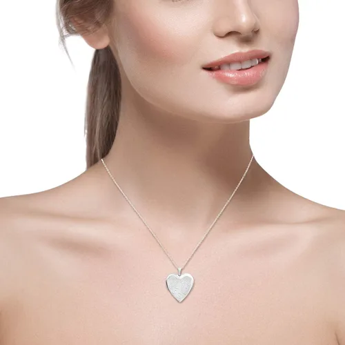 Miniatura 4 de Medallones en forma de corazón de plata fina, disponibles en varios tamaños y diseños adorables.