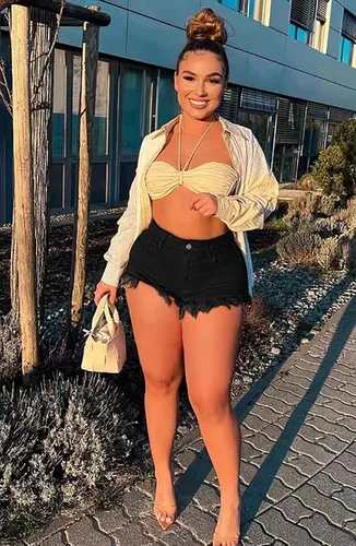 Miniatura 4 de GOBLES Pantalones cortos de mezclilla elásticos para mujer, cintura media, con dobladillo sin procesar, con bolsillos