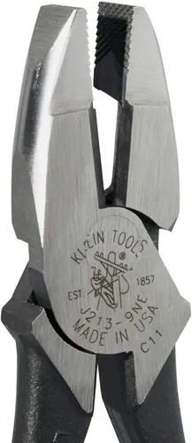 Miniatura 7 de Klein Tools J213-9NE Pinzas de corte lateral para electricistas, fabricadas en EE. UU., alto grado de palanca, 9 pulgadas, diseño aerodinámico