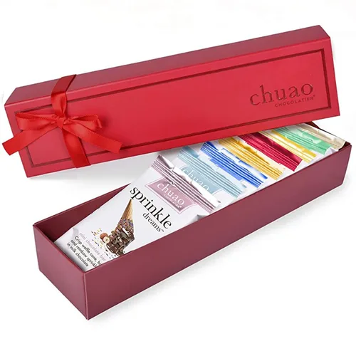 Miniatura 6 de Chuao Chocolatier Mini caja de regalo de chocolate con leche, barras surtidas de chocolate gourmet europeas sin conservantes, para cestas de regalo
