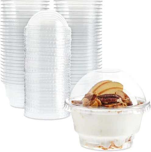 Juvale Vasos de plástico con tapas, 5 onzas, transparentes, paquete de 50 unidades, tazas de postre y recipientes de helado con tapas de cúpula,