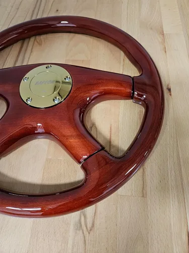 Miniatura 3 de Raptor Volante de madera de caoba de 15" (dorado)