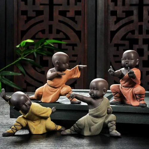 Miniatura 5 de Kingzhuo Estatuilla de Buda en miniatura de cerámica, pequeña y linda estatua de Buda, figura de monje, manualidades creativas para bebés, adornos